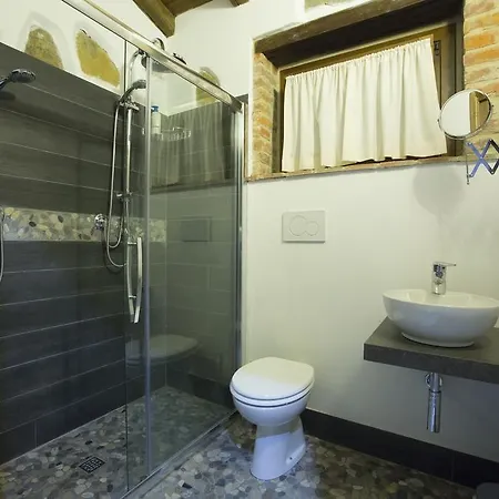 Tenuta Angelici Winery Henni With Pool Sauna And Jacuzzi וילה *