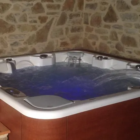 Tenuta Angelici Winery Henni With Pool Sauna And Jacuzzi